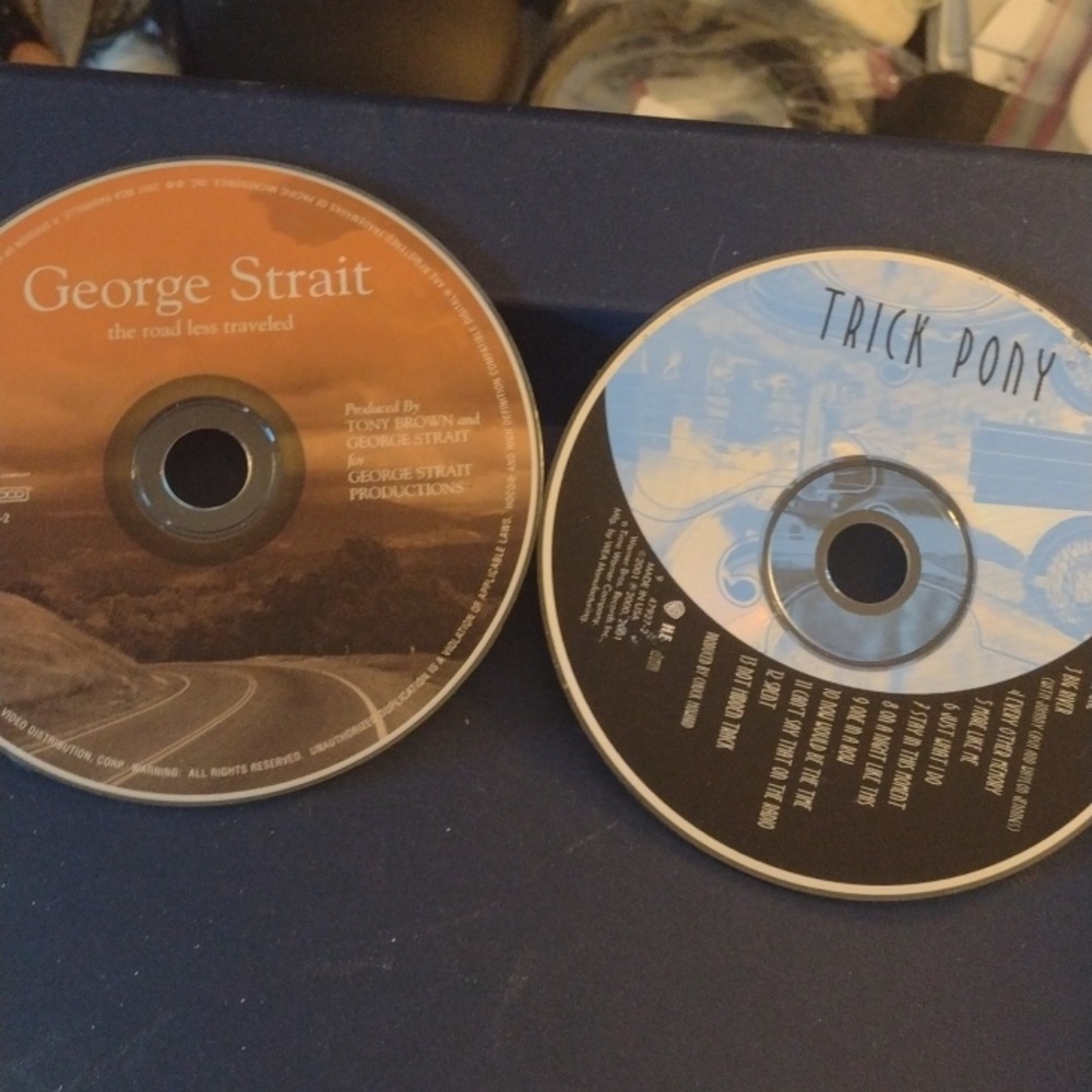 Assorted Music CDs Collection - Picture 4 of 6